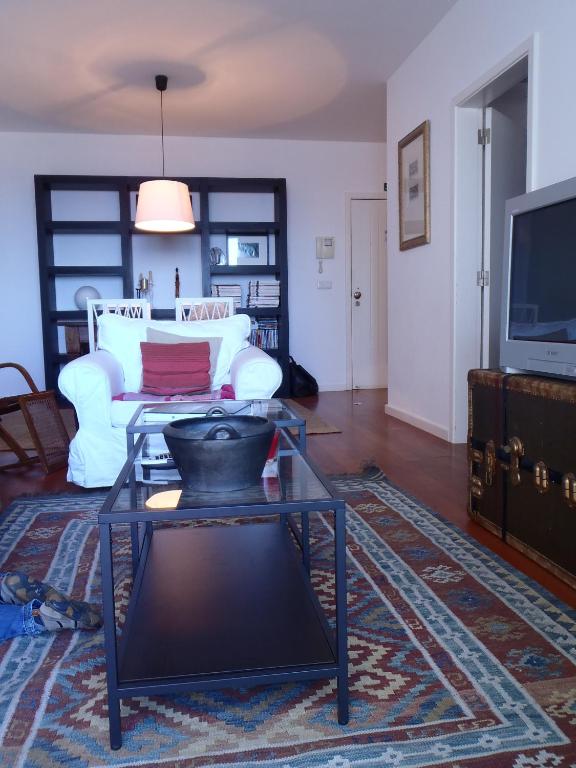 Sea front apartment - Princesa D. Amélia room 4
